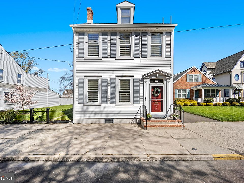 907 Radcliffe St, Bristol, PA 19007 Zillow