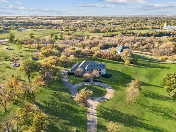 362 Woodland Hills Dr, Sherman, TX 75092