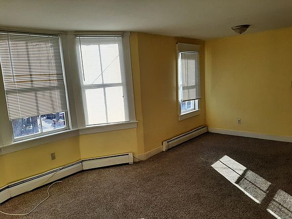 2nd image of 146 Dove St #2