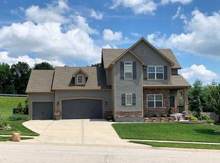 7843 N College Ave, Kansas City, MO 64119