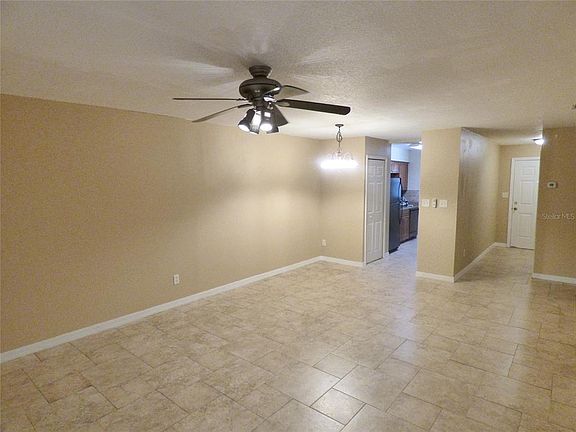 3rd image of 4932 Tangerine Ave