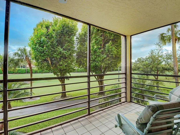 7194 Promenade Dr #202 — Photo 27