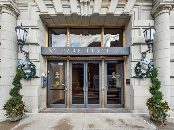 400 Pike St Unit 920, Cincinnati, OH 45202