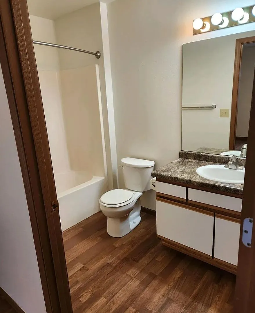Rockefeller Lane Condos — Photo 3