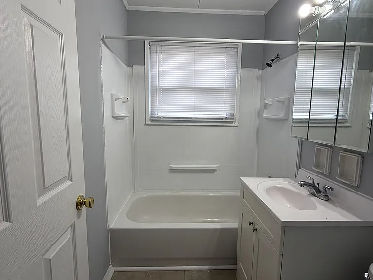 7410 Westchester Dr — Photo 11