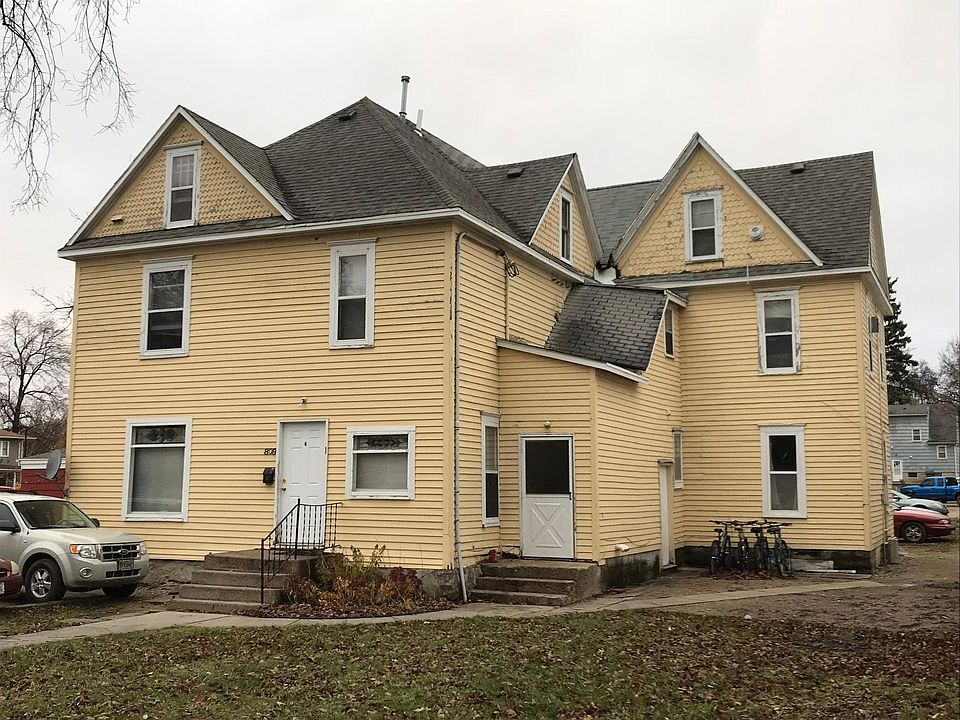 2nd image of 809 9th St APT 4