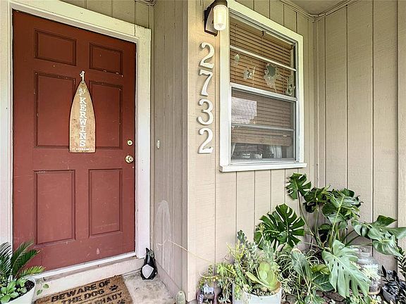5th image of 2732 NW 62nd Ave