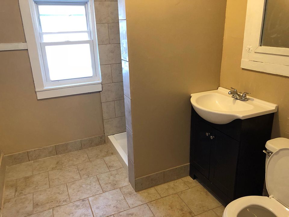 1st image of 503 N Adams St APT 2
