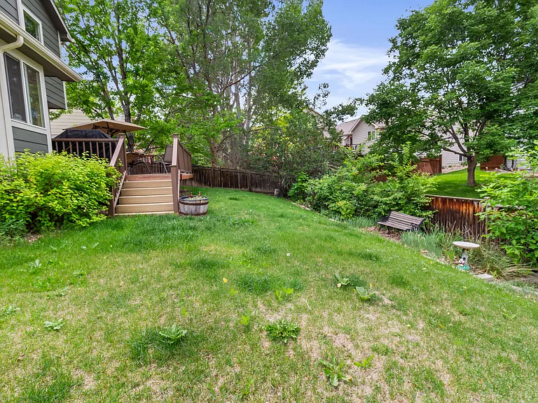 420 Hudson Ct — Photo 36