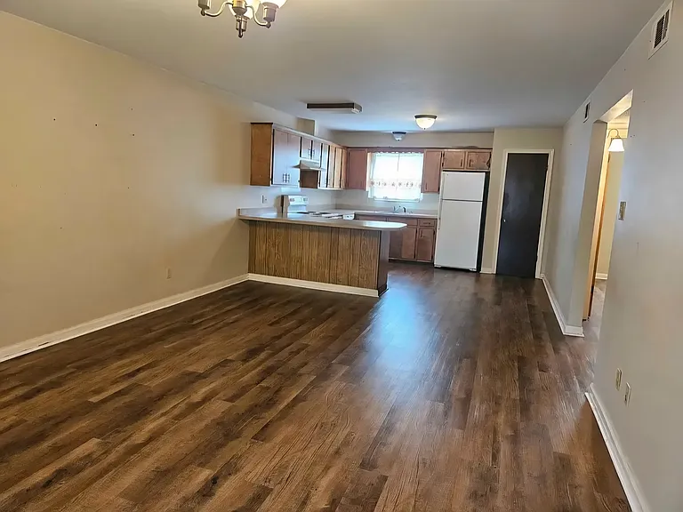 101 Trevino St #3 — Photo 7