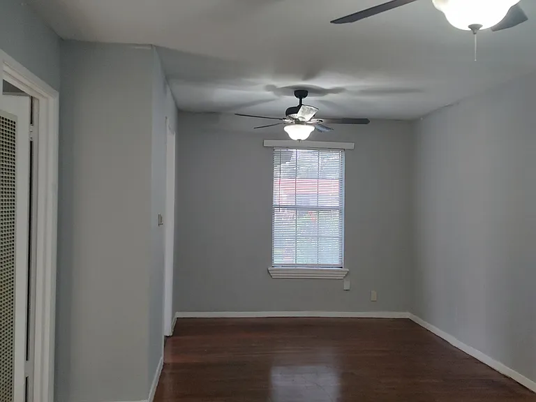 2453 Cincinnati Ave — Photo 1