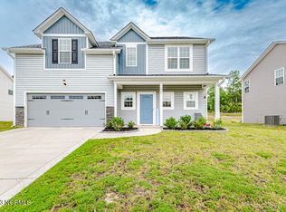 177 Ledgebrook Ln, Raeford, NC 28376