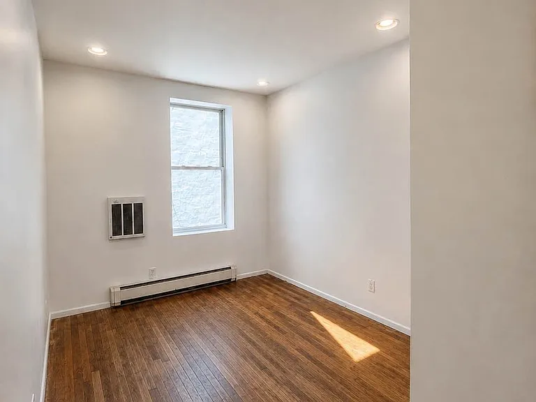 536 Ralph Ave #2L — Photo 11