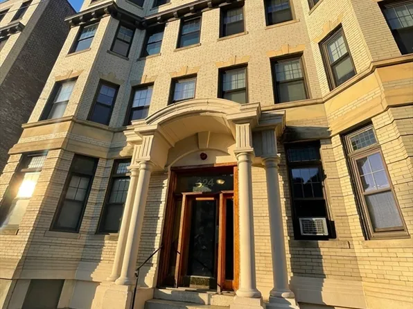 324 Chestnut Hill Ave APT 5, Brighton, MA 02135
