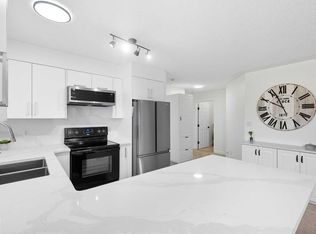 7451 Springbank Blvd SW #1211, Calgary, AB T3H4K5