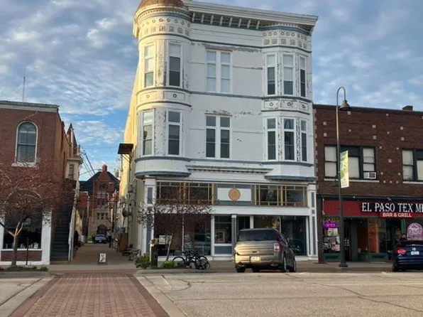 51 E Broadway Ave #302, Fairfield, IA 52556