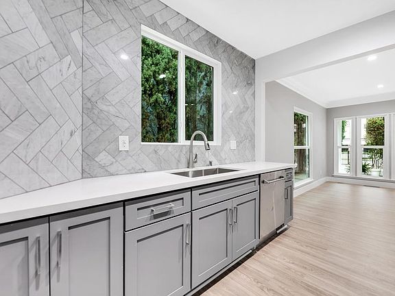 3rd image of 642 Hauser Blvd #646.5