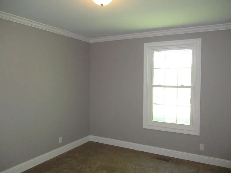1131 Warfield Blvd — Photo 9