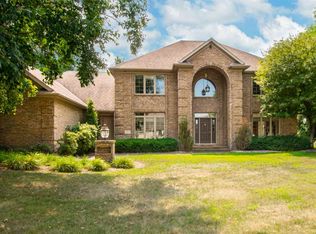 1511 Bradbury Ct, Green Bay, WI 54313