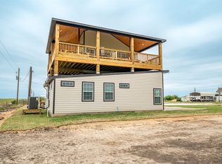 609 Ladyfish, Palacios, TX 77465