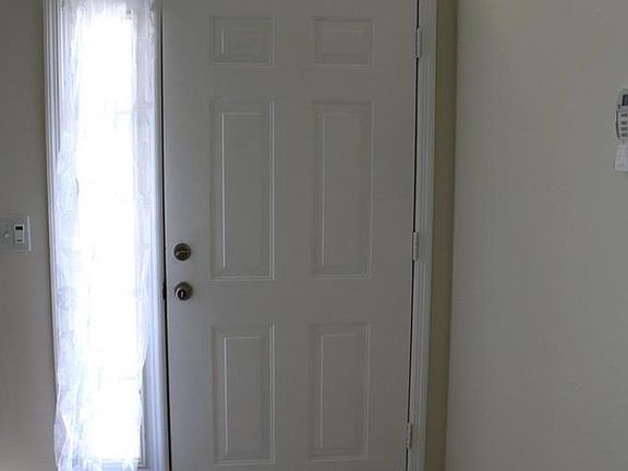 4th image of 23 Radcliffe Dr