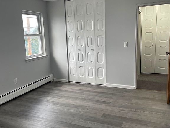 3rd image of 452 Harding Pl APT 4A