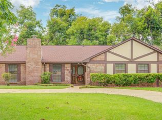 203 Old Angleton Rd, Lake Jackson, TX 77566