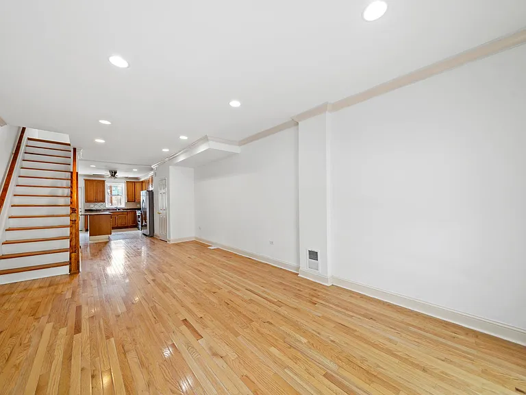 411 N Kenwood Ave — Photo 10