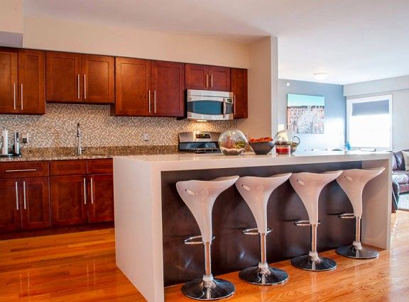 3rd image of 809 22nd St #1308