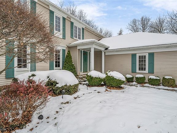 3rd image of 3733 River Ln
