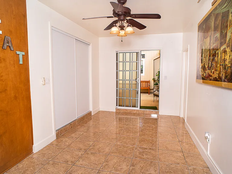 7029 Orion Ave — Photo 6