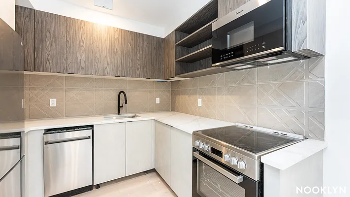 Rented by Nooklyn NYC LLC | media 24