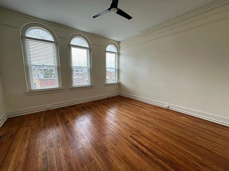 160A E Main St — Photo 12