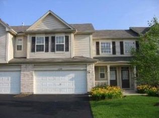 2373 Sunrise Cir, Aurora, IL 60503