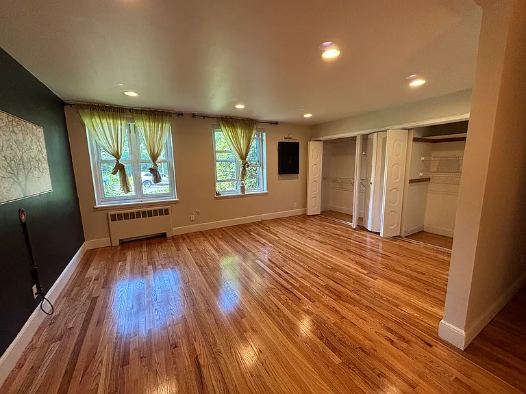 130 Boylston St #2 — Photo 5