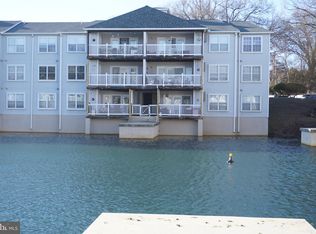 1201 Waters Edge Dr #142, Newark, DE 19702