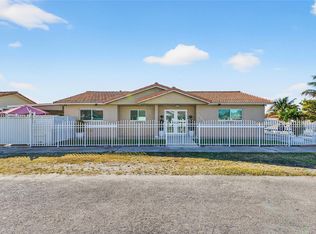 2508 W 71st Pl, Hialeah, FL 33016
