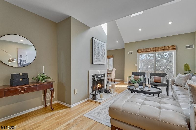 1st image of 4 Currey Lane