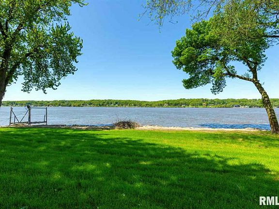 3rd image of 1611 Elm Shore Dr