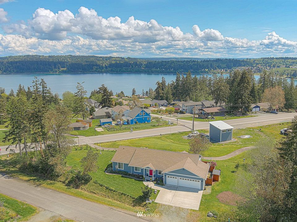 Fantastic Holmes Harbor Home
