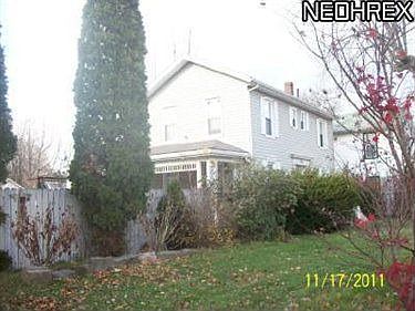 2nd image of 104 S Liberty St