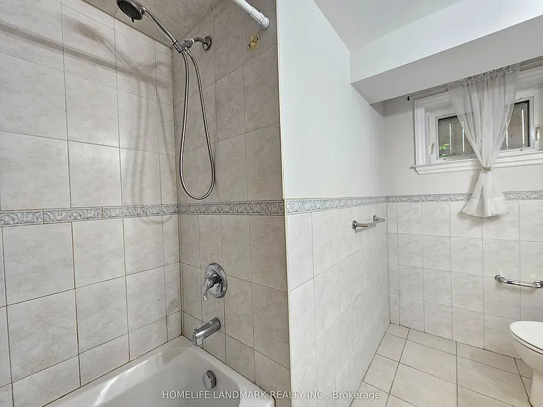155 Churchill Ave #BASEMENT — Photo 10