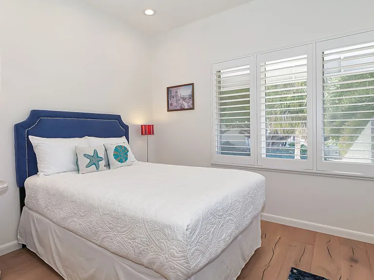 228 Van Buren Dr — Photo 13