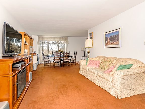 3rd image of 110 Dehaven Dr APT 617