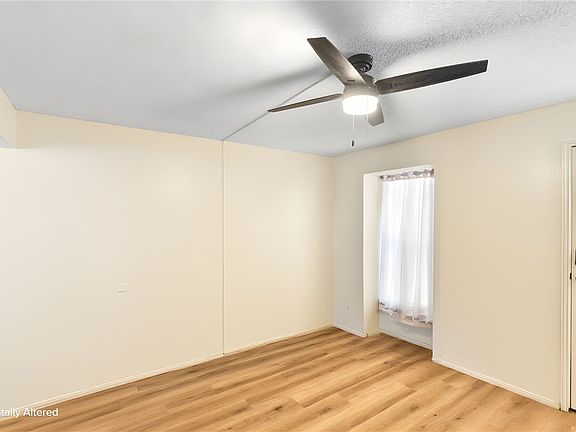 3rd image of 6702 Everhart Rd APT F102
