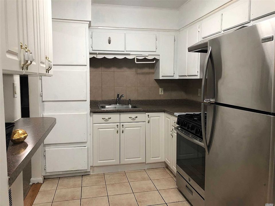 1st image of 117-08 Poppenhusen Ave #2