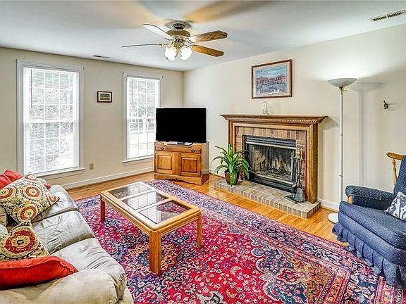 5th image of 5112 Mantle Ct