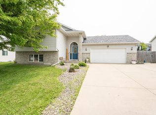 4408 Manor Woods Pl NW, Rochester, MN 55901
