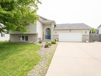 4408 Manor Woods Pl NW, Rochester, MN, 55901