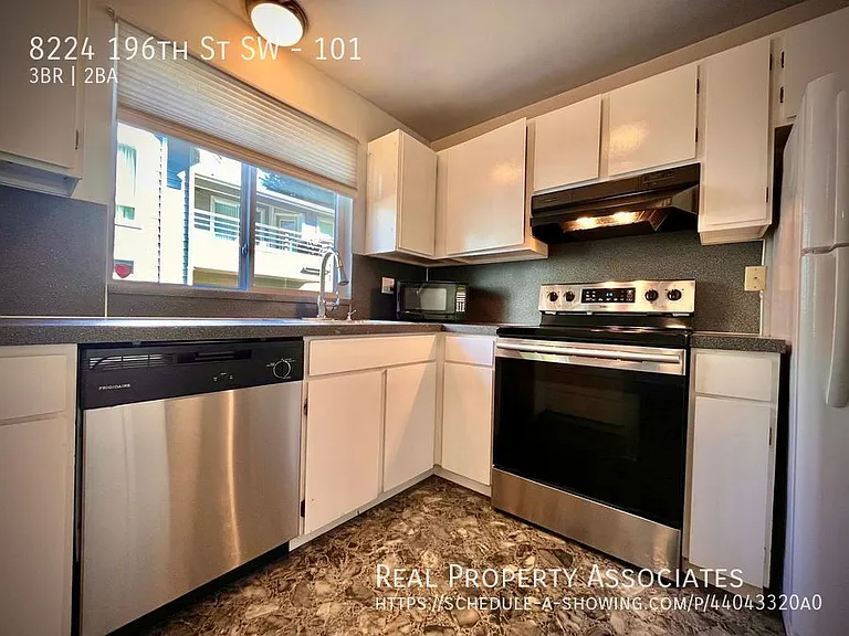 8224 196th St SW #101 — Photo 4